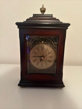 Vintage 2001 Bombay Co Mahogany Mantel Clock Quartz Roman Numeral Brass Ornate